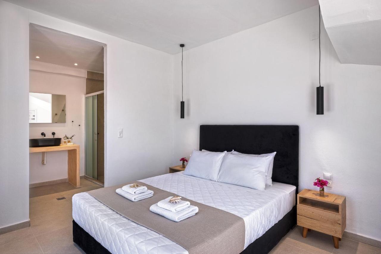 Chrysonisos Suites With Sunset & Seaviews Near Кіні Екстер'єр фото