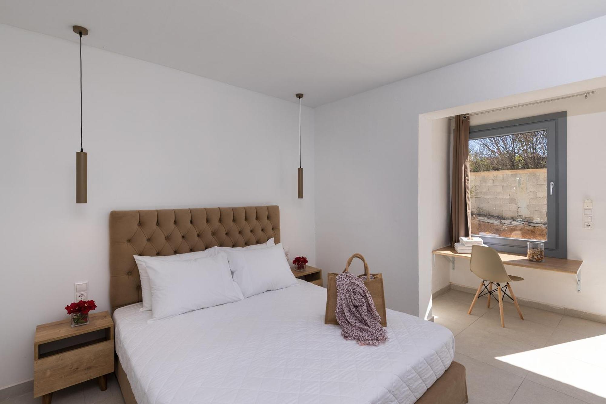 Chrysonisos Suites With Sunset & Seaviews Near Кіні Екстер'єр фото